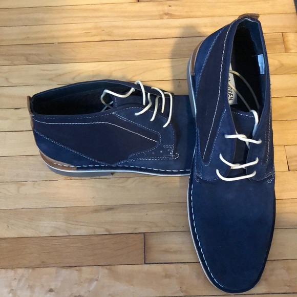 Navy Steve Madden Chuka Boot - Picture 4 of 4